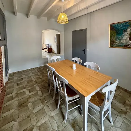 Semesterbostad Maison Sarah *