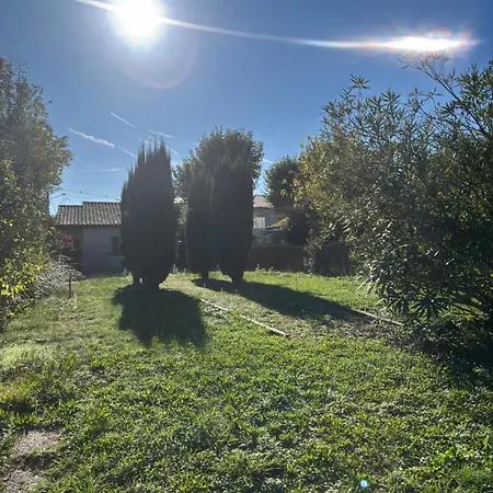 Semesterbostad Maison Sarah *